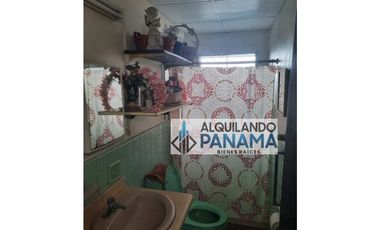 Alquila Casa Comercial en Zona Comercial/ San Francisco 400 Mts2