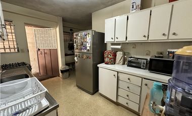 Se VENDE Casa Tipo Dúplex en Altos de Miraflores, Betania, Panamá