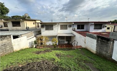 Se VENDE Casa Tipo Dúplex en Altos de Miraflores, Betania, Panamá