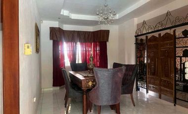 VENDO CASA EN SANTIAGO DE VERAGUAS CON PISCINA