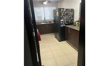 SE VENDE HERMOSO APARTAMENTO CENTRICO EN DOS MARES YL