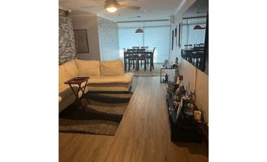 SE VENDE HERMOSO APARTAMENTO CENTRICO EN DOS MARES YL
