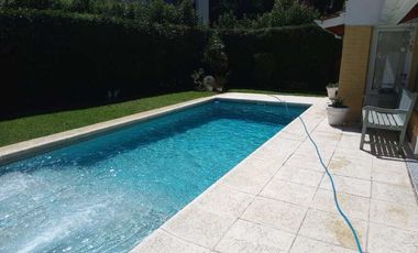 Casa en venta en El Pato Country Club