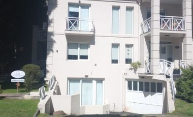 Departamento en venta en Carilo