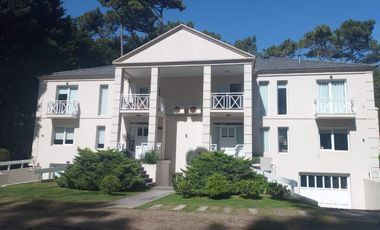 Departamento en venta en Carilo
