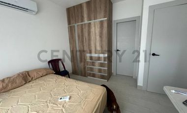 Venta Casa de Estreno con Jacuzzi en Urb. Mallorca Village VivB