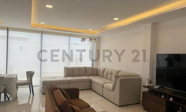 Venta Casa de Estreno con Jacuzzi en Urb. Mallorca Village VivB