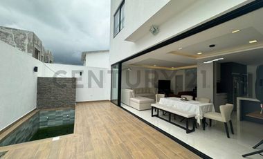 Venta Casa de Estreno con Jacuzzi en Urb. Mallorca Village VivB