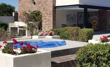 VENTA DE CASAS EN ZIBATA ESTILO MEXICANO MODERNO