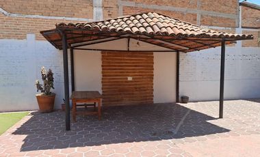 PROPIEDAD EN VENTA CON TERRAZA Y LOCALES COMERCIAL