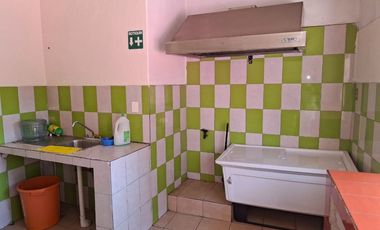 PROPIEDAD EN VENTA CON TERRAZA Y LOCALES COMERCIAL