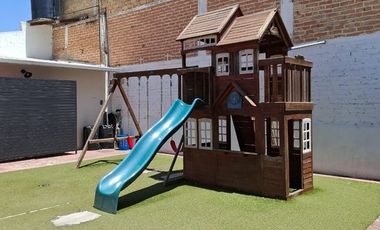 PROPIEDAD EN VENTA CON TERRAZA Y LOCALES COMERCIAL