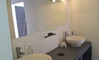 PROPIEDAD EN VENTA CON TERRAZA Y LOCALES COMERCIAL