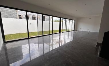 CASA EN VENTA BOSQUES DE LAS MISIONES (AMA)