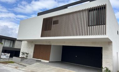 CASA EN VENTA BOSQUES DE LAS MISIONES (AMA)