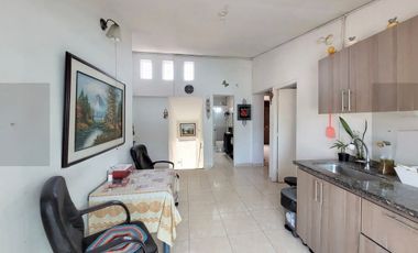 CASA EN VENTA EN AVENIDA 30 DE AGOSTO/PEREIRA