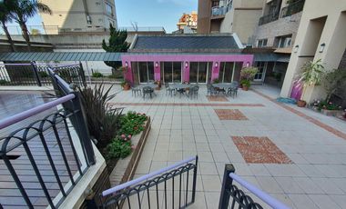 Departamento de 3 ambientes con cochera en plena lomitas
