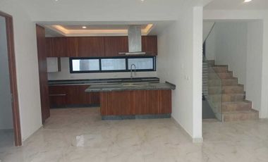 ADQUIERE ESTUPENDA CASA EN PREVENTA.