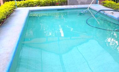 Casa Cuautla, alberca, árboles frutales, 4 autos, cómoda.