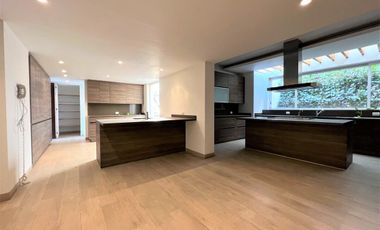VENTA CASA  EN LOMAS DE CHAPULTEPEC