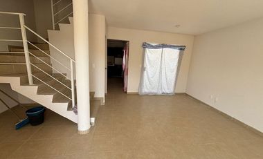 Casa seminueva en Real de Castilla