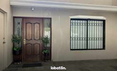 CASA EN VENTA EN BOSQUES DEL VALLE