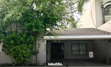 CASA EN VENTA EN BOSQUES DEL VALLE
