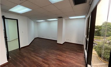 OFICINA / AVENIDA BALBOA / GALERIAS BALBOA / 400M2 / VISTA AL MAR