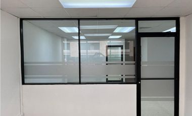 OFICINA / AVE BALBOA / GALERIAS BALBOA / 84M2 / VISTA CINTA COSTERA