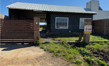 Vendo Casa con pileta en San Justo, Entre Ríos.