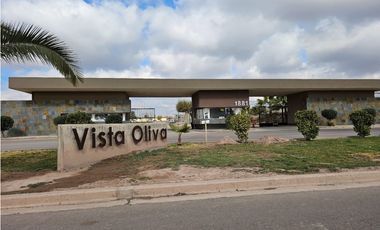 CASA  · VENTA · B. PRIVADO APTO CREDITO · 3 DORMITORIOS ·MAIPÚ