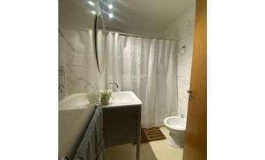 EXCELENTE DEPARTAMENTO DE 4 AMBIENTES FRENTE AL MAR CON COCHERA