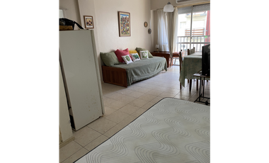 Ambiente externo con balcón