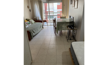 Ambiente externo con balcón