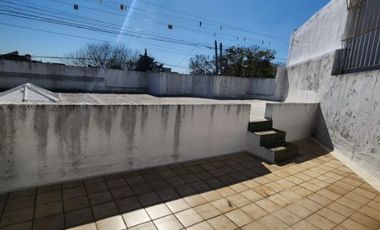 Casa en venta en Remedios de Escalada Oeste