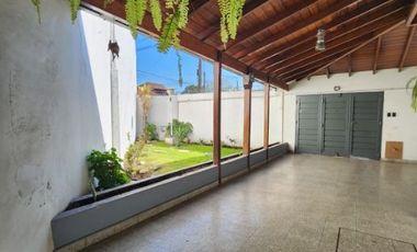 Casa en venta en Remedios de Escalada Oeste
