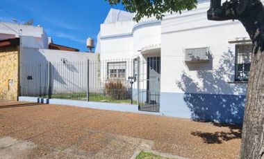 Casa en venta en Remedios de Escalada Oeste