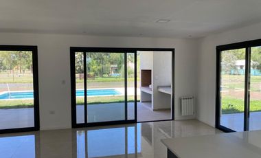 Casa en venta en Miralagos