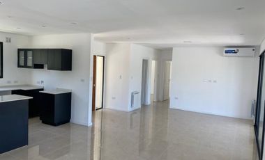 Casa en venta en Miralagos