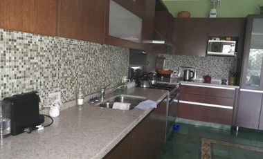 Venta-Excelente casa de 2 plantas  en Parque Chacabuco