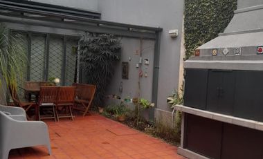 Venta-Excelente casa de 2 plantas  en Parque Chacabuco