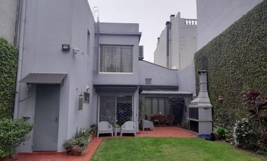 Venta-Excelente casa de 2 plantas  en Parque Chacabuco