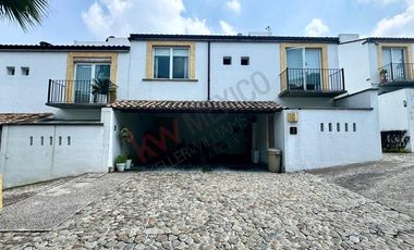 Venta de Casa en Condominio en Olivar de los Padres diseñada Arq Artigas