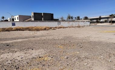 Terreno en Venta Fracc La Muralla a pie del Blvd. Montessori, Coahuila o Tajito