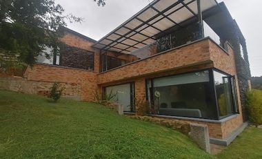VENTA de CASAS en LA CALERA