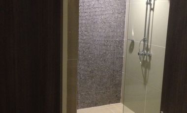 Top Floor condo with mountain view for sale