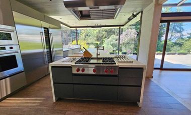 Casa Moderna con excelentes espacios