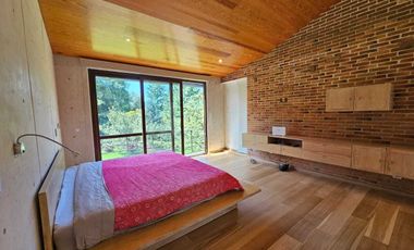Casa Moderna con excelentes espacios