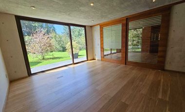 Casa Moderna con excelentes espacios