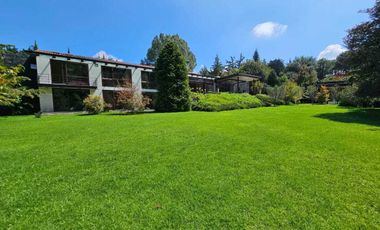 Casa Moderna con excelentes espacios